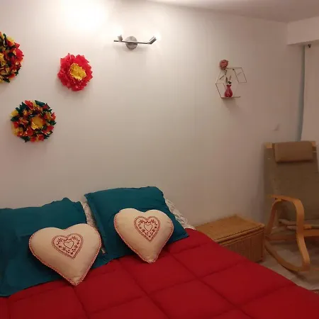 Detente Au Bord De La Riviere